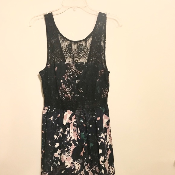 Floral Blackless Dress - Picture 3 of 5